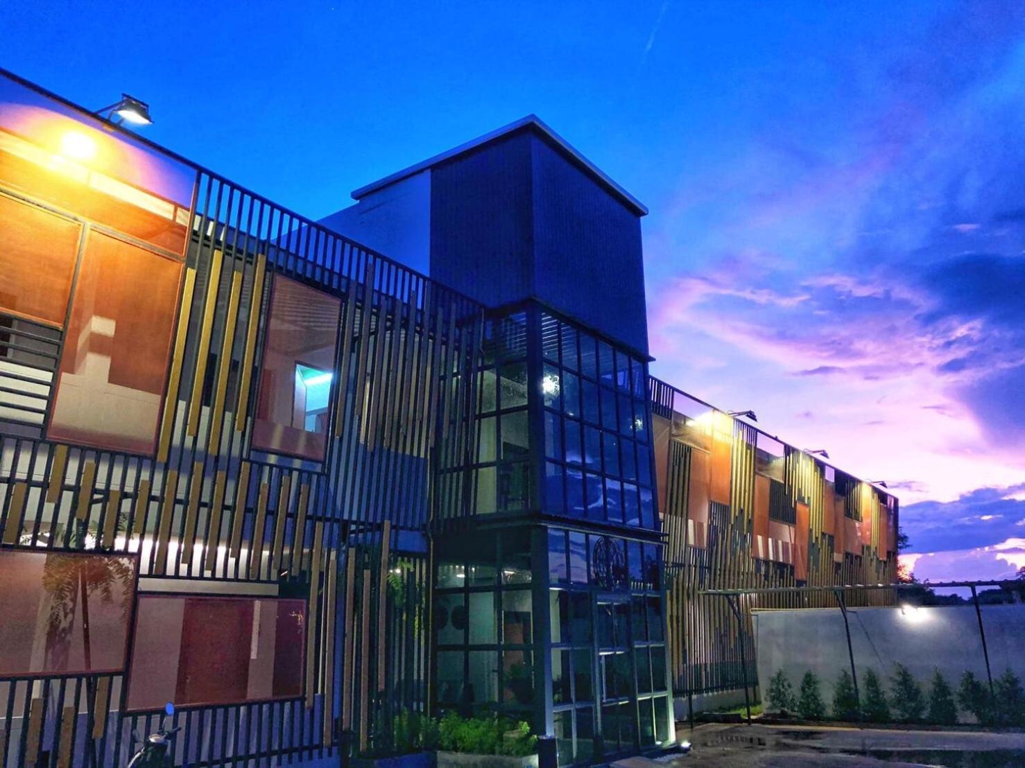 S1 City Hotel Buriram Eksteriør bilde