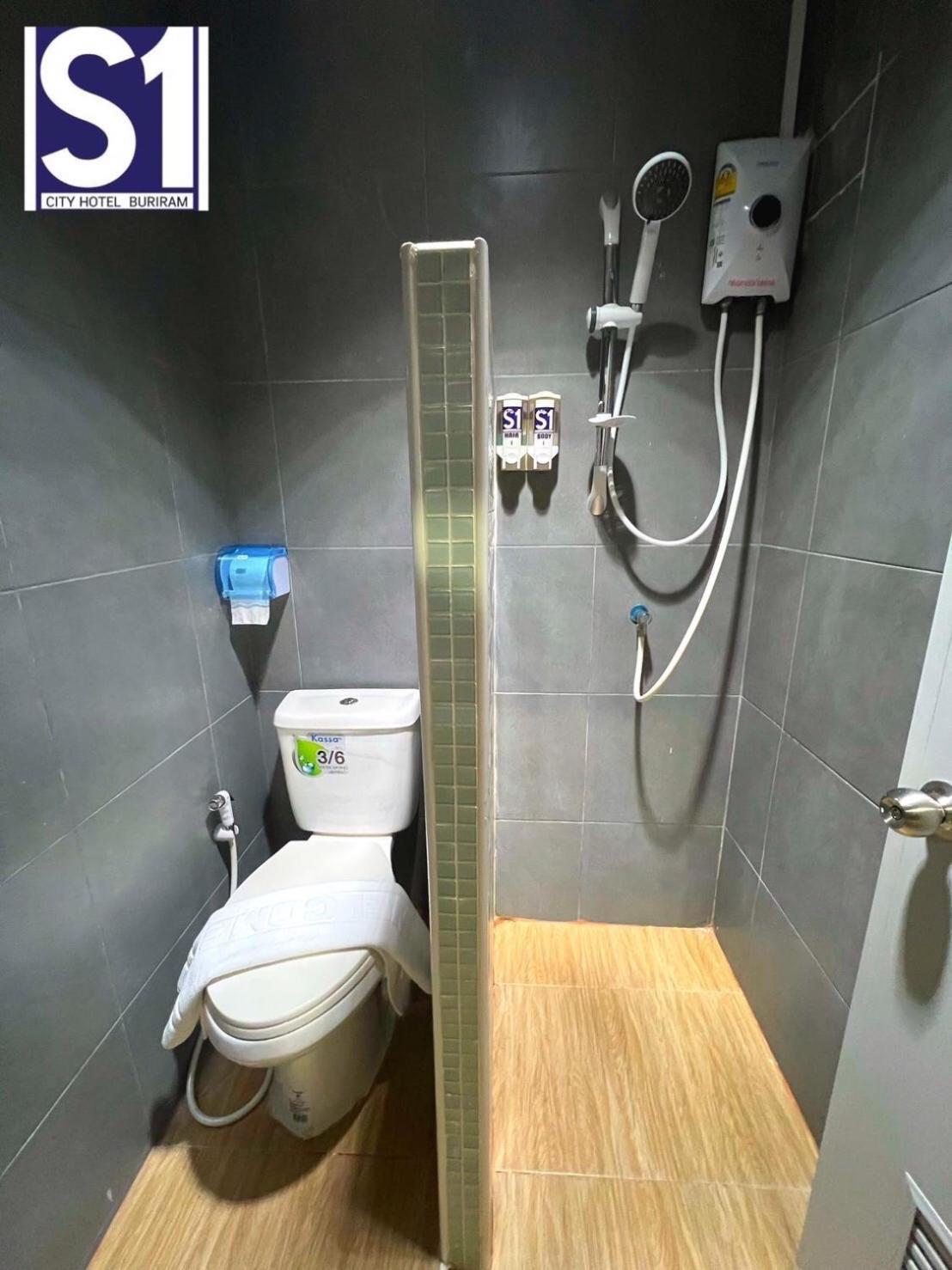 S1 City Hotel Buriram Eksteriør bilde
